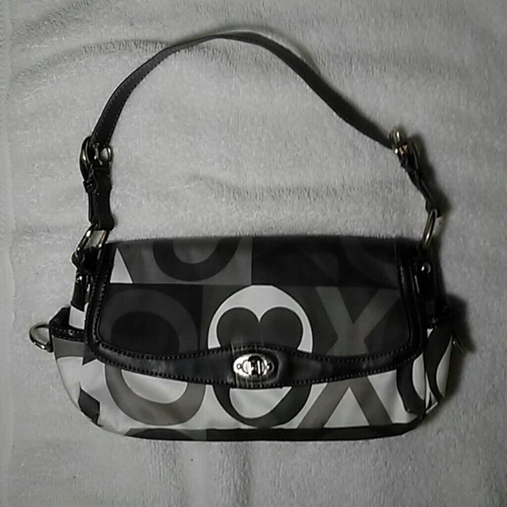 Mini Xoxo purse